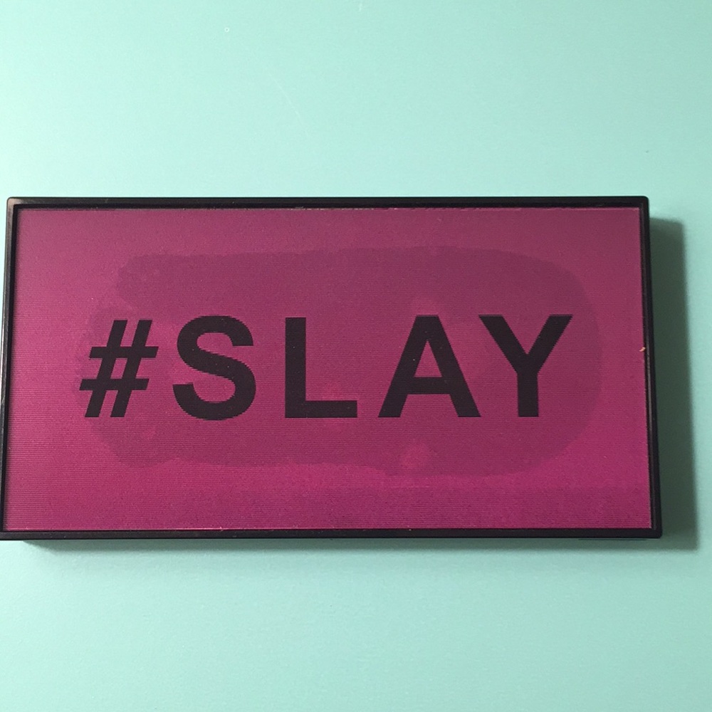 Makeup Revolution #Slay Eyeshadow Palette